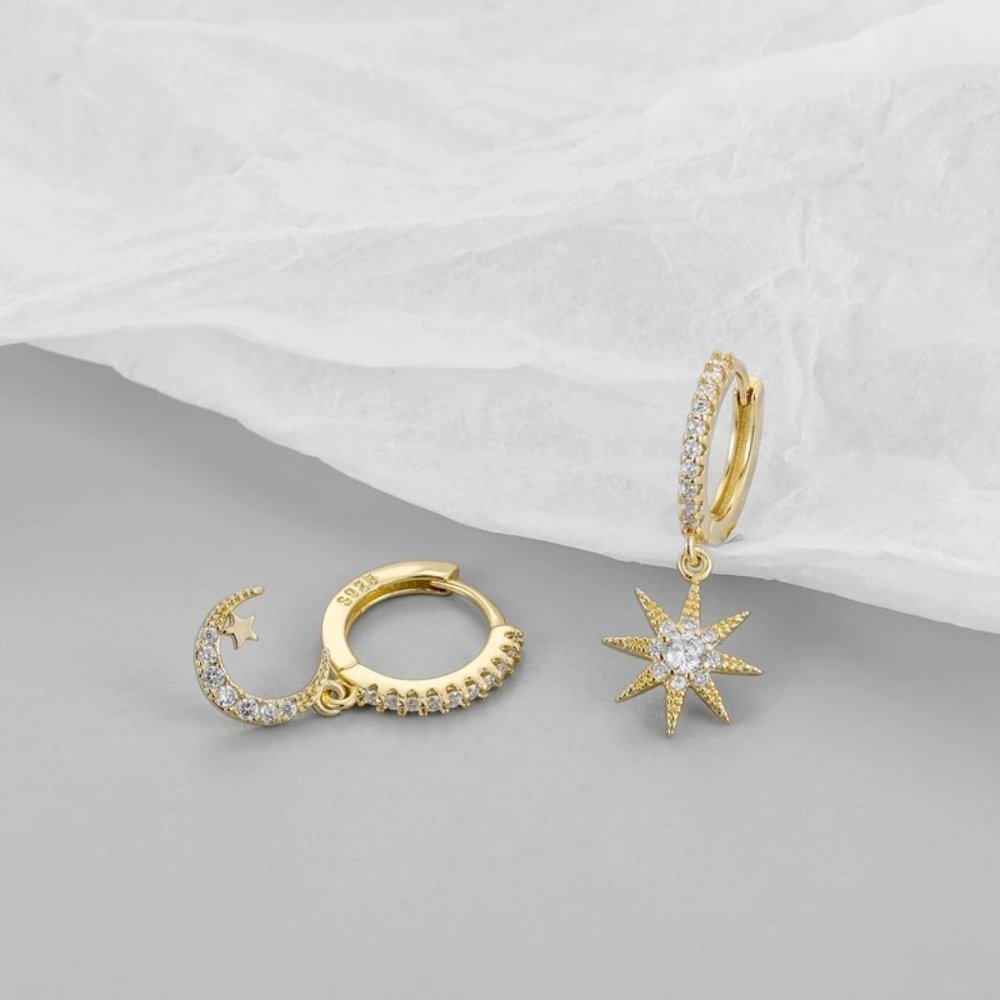 *NEW Gold Diamond Moon Star Huggie Hoop Earrings - Picture 5 of 8